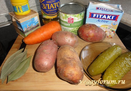 Суп с зеленым горошком и брынзой (фетой)